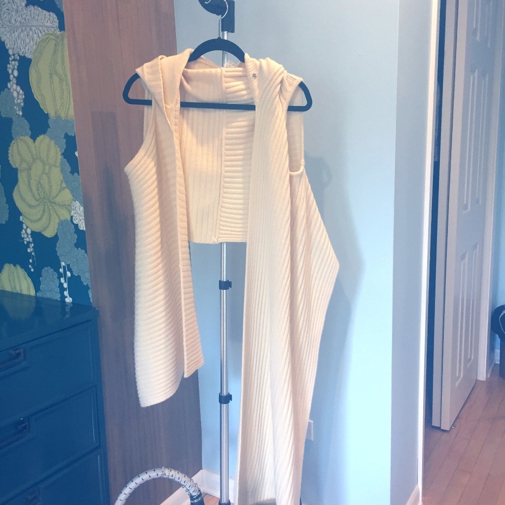 Lululemon Apres Sickie in Polar Cream